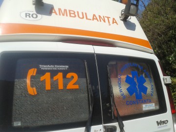 Maşina unei şcoli de şoferi, implicată într-un accident rutier